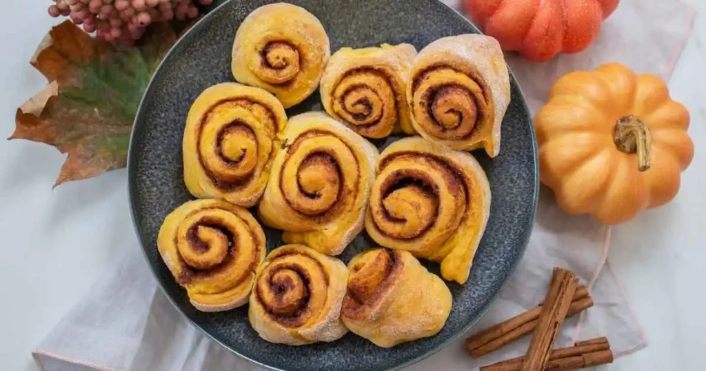 cinnamon-crescent-rolls